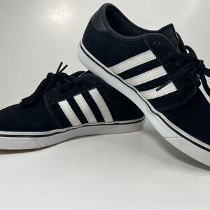 Adidas Black Low-Top Men's Sneakers (offers welcome)